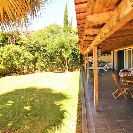 Apartment With Very Big Garden Near Beach Santa Cruz (Oeste)